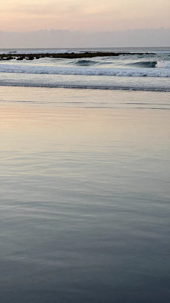 Best Time To Visit Bali For Surfing: 5 Essential Months for Surfing Bali Waves 13 Morning Glassy Conditions for Early Risers