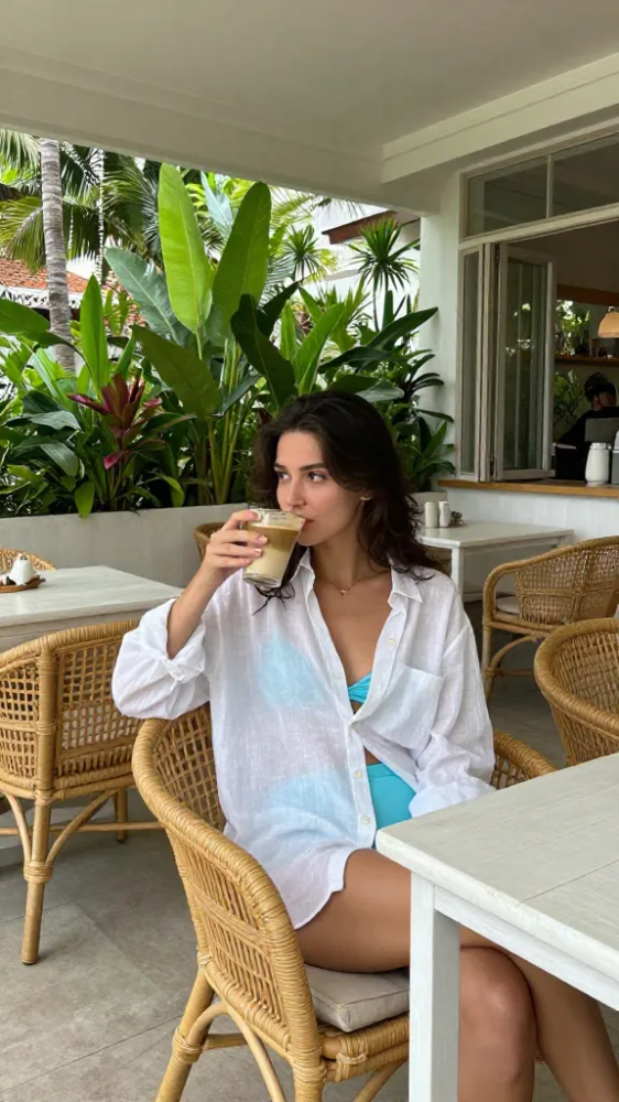 Linen Button-Downs for Cafe Hopping