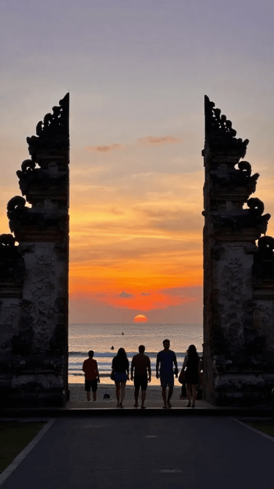 The Iconic Kuta Beach Gate View