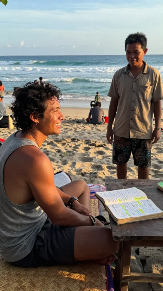 Learn Basic Indonesian Phrases for Better Connections