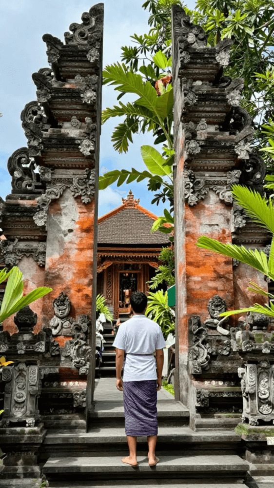 Entry to Historic Temples and Cultural Landmarks