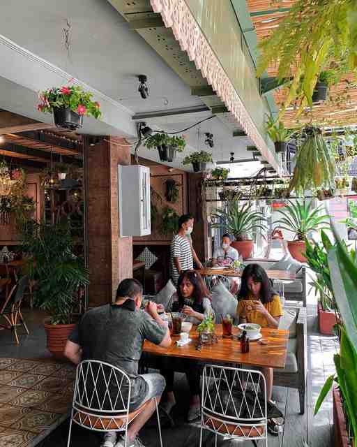 dulang kafe kuta square